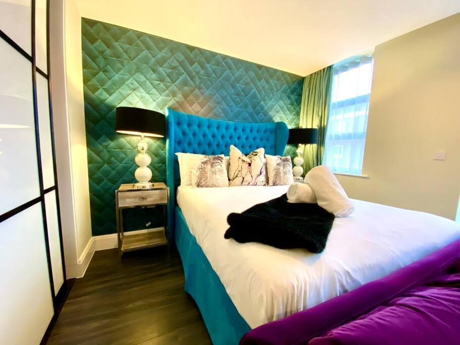 Stunning Apartment Suite - Free Parking & Wifi! Poole Eksteriør billede